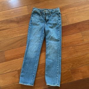 J Crew Essential Straight Jean Size 25